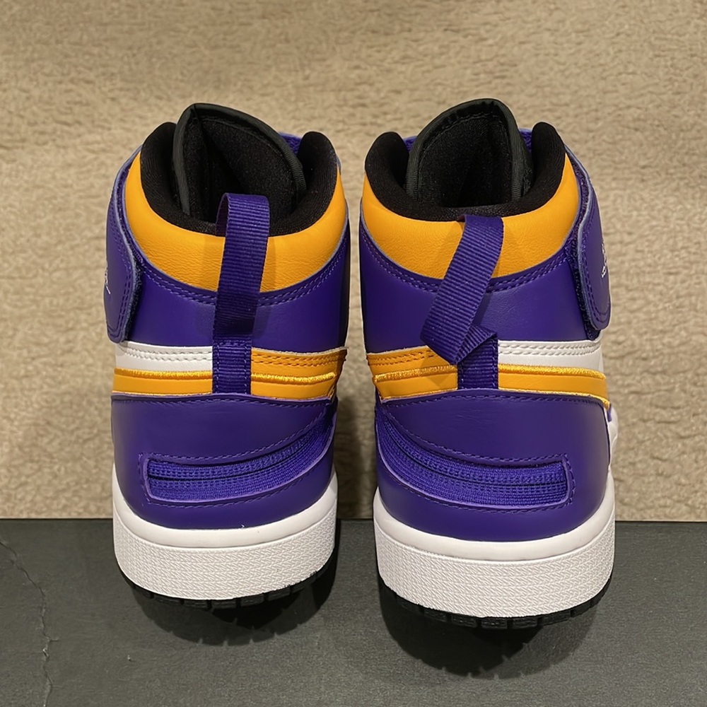 Nike Air Jordan 1 Hi FlyEase men size 10 brand new with box Lakers color - Picture 7 of 7